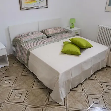 Le Mandorline فندق مبيت وإفطار سان سيزاريو دي ليتشي